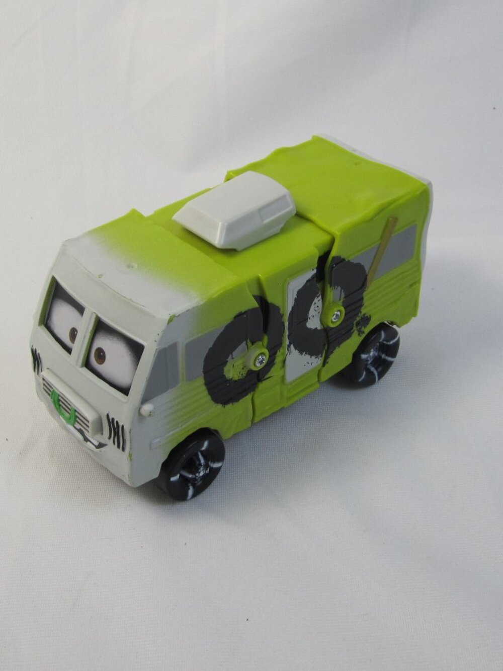Disney Pixar Cars 3 Crunch & Crash Arvy Vehicle Mattel 2017 - Used - Works
